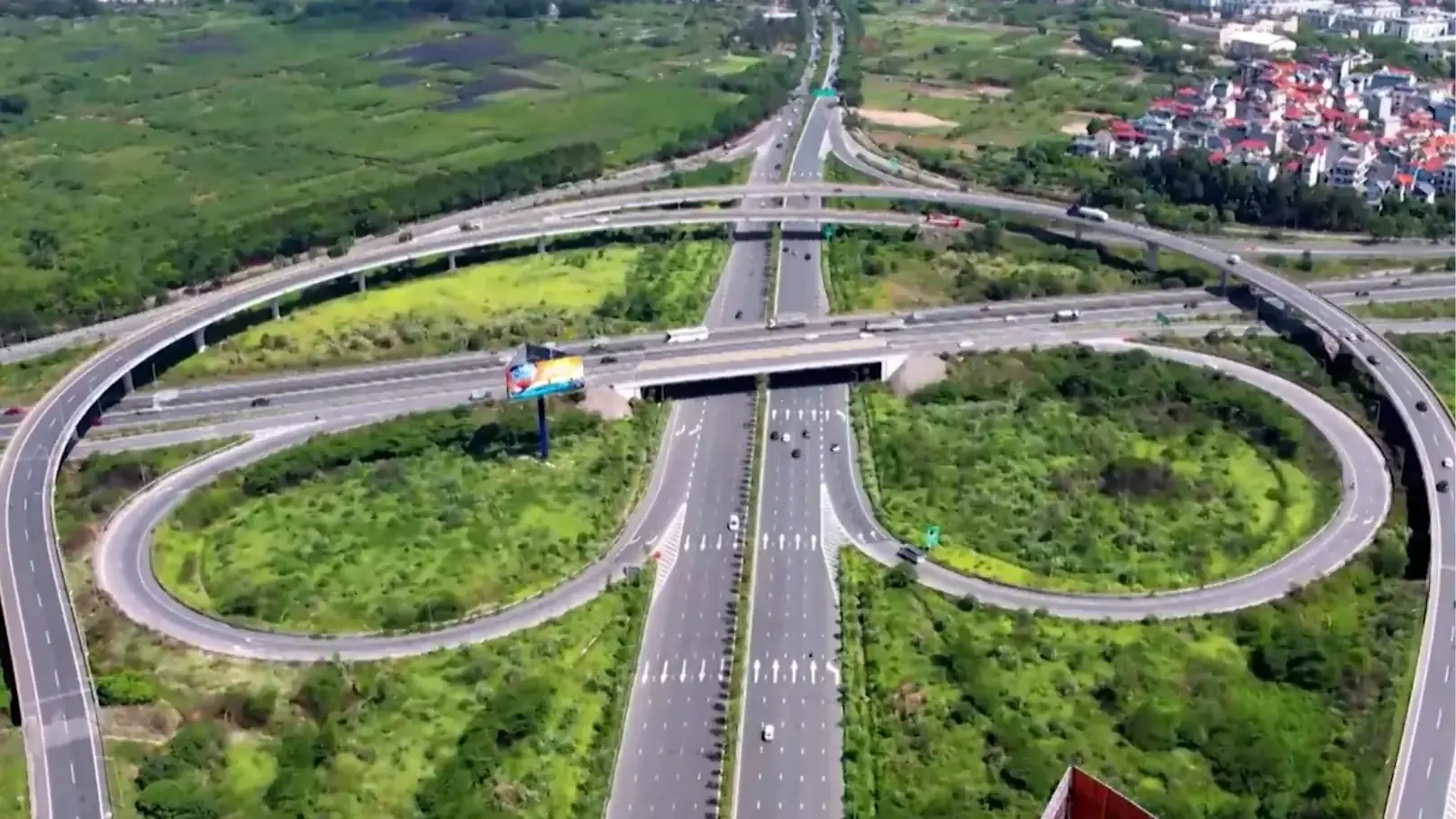 Đột phá hạ tầng giao thông để phát triển bền vững | Phóng sự tài liệu | 14/10/2025